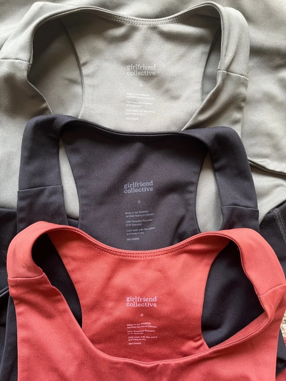 Bundle of 3 Girlfriend Collective Dylan Tank High Neck longline sports bras - Picture 3 of 3